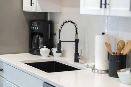 The Warhol - Pet-Friendly Apartment Bentonville Kültér fotó