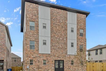 The Warhol - Pet-Friendly Apartment Bentonville Kültér fotó